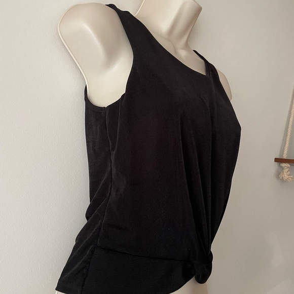 21 Saints Black Twist Front Cropped Tank Top Large - Picture 3 of 11